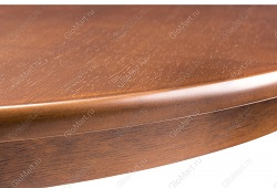Круглый нераскладной стол из дерева. Фрагмент столешницы. 