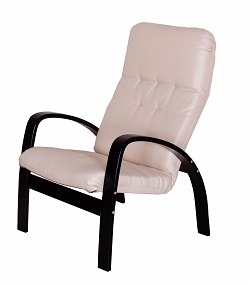Кресло для отдыха. Кресло для отдыха. Ткань ваниль, каркас венге. 