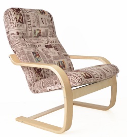 Кресло для отдыха. Цвет ткани: газета 2, каркас береза.