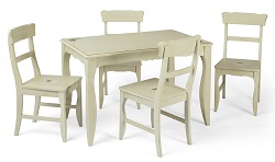 Обеденный стол из дерева. Цвет: белый дуб. В комплекте со стульями.