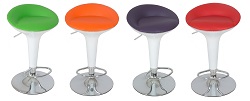 Барный стул из пластика и экокожи. Цвет: белый/зеленый,белый/оранжевый,белый/пурпурный,белый/красный.