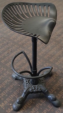 Барный стул седло из металла AW-73863