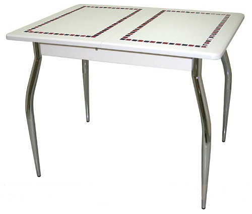 Обеденный стол с мозаикой 