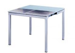 Стол обеденный, раздвижной. Цвет столешницы: белое стекло. Цвет каркаса: сталь.
Размер:  ширина 50/90см., длина 90 см, высота 75 см.
Производство: Китай
