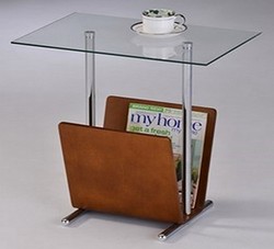 Журнальный столик со стеклянной столешницей.  Размер: 500*340*535 мм.