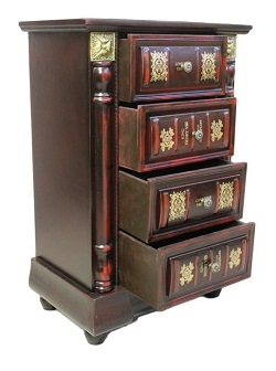 Шкафчик с ящиками, украшенный росписью