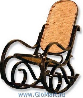 кресло качалка из дерева и ротанга