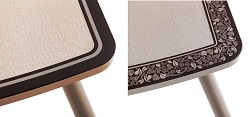 Варианты исполнения стола в кожзаме с рамкой: кожзам крем,рамка коричневая или кожзам белый, рамка цветы коричневые