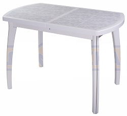 Обеденный стол из МДФ и керамической плитки.
