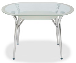 Овальный стеклянный стол с окантовкой по периметру и полочкой. Цвет бежевый. 
