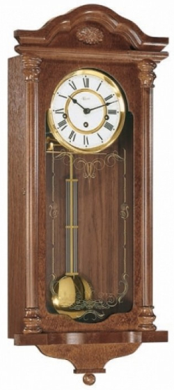 Настенные деревянные часы.