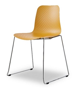 Дизайнерский стул на металлокаркасе. Цвет имбирный.