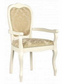 Классическое кресло с мягкой спинкой с основой из натурального дерева. 