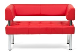 Двухместный диван из экокожи на кухню. Цвет красный. 