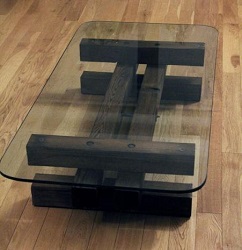 Стеклянный столик на основании из дерева FS-11386