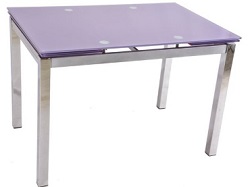 Раскладной обеденный стол из стекла. Цвет столешицы светло-фиолетовый.