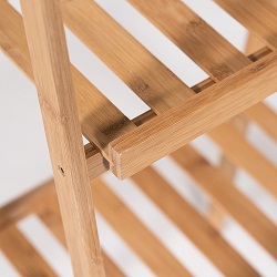 Стеллаж-этажерка с тремя полками. Изготовлена из прессованного бамбука 