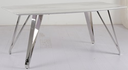 Прямоугольный обеденный стол, столешница МДФ в белом цвете, ножки хромированный металл