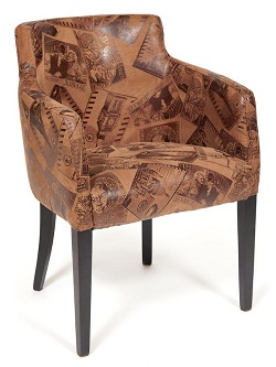 Кресло из ткани. Цвет коричневый с рисунком.