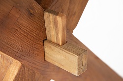 Стол деревянный обеденный