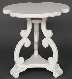 Белый столик деревянный с резными ножками 