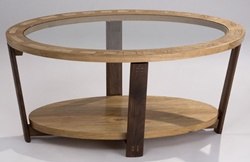 Круглый журнальный стол из стекла и дерева