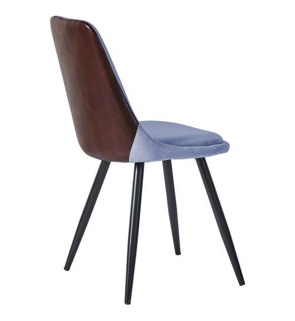 Мягкий стул на металлическом каркасе.  Цвет обивки - синий/коричневый
