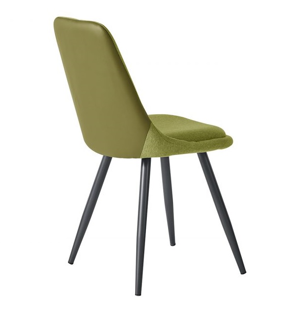 Мягкий стул на металлическом каркасе. Цвет зеленый