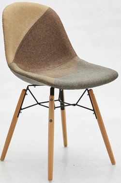 Дизайнерский пластиковый стул на деревянном каркасе, сиденье обито тканью в стиле пэчворк, ножки массив бука. Вариант 1 