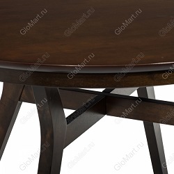 Стол деревянный из массива гевеи. Фрагмент стола