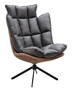 Мягкое кресло с двухсторонней обивкой на металлокаркасе.
Цвет коричневый/серый.