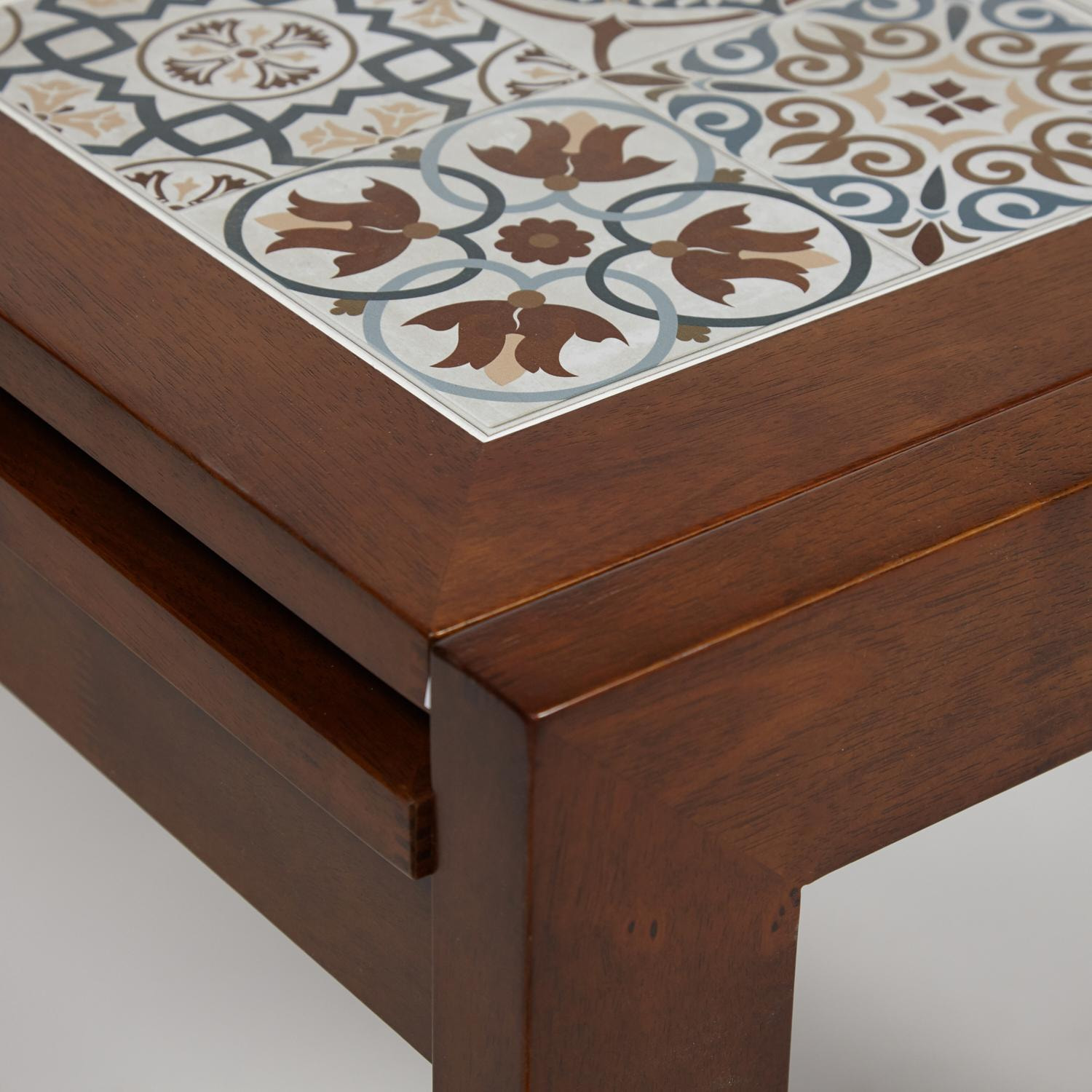 Раскладной обеденный стол из массива гевеи, цвет темный дуб, столешница из плитки с марокканским рисунком