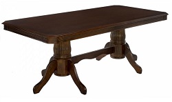 Большой деревянный стол. Цвет темный дуб.