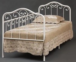 Односпальная металлическая кровать. Цвет белый.
