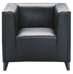 Классическое кресло с мягким комфортным сидением