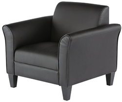 Удобное, мягкое кресло в современном стиле
