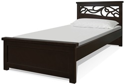 Деревянная кровать с ажурным изголовьем SH-74211