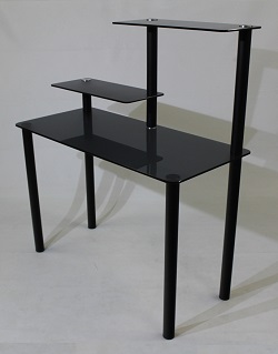 Стол из стекла для ноутбука.Опоры металлические. Цвет черный.
