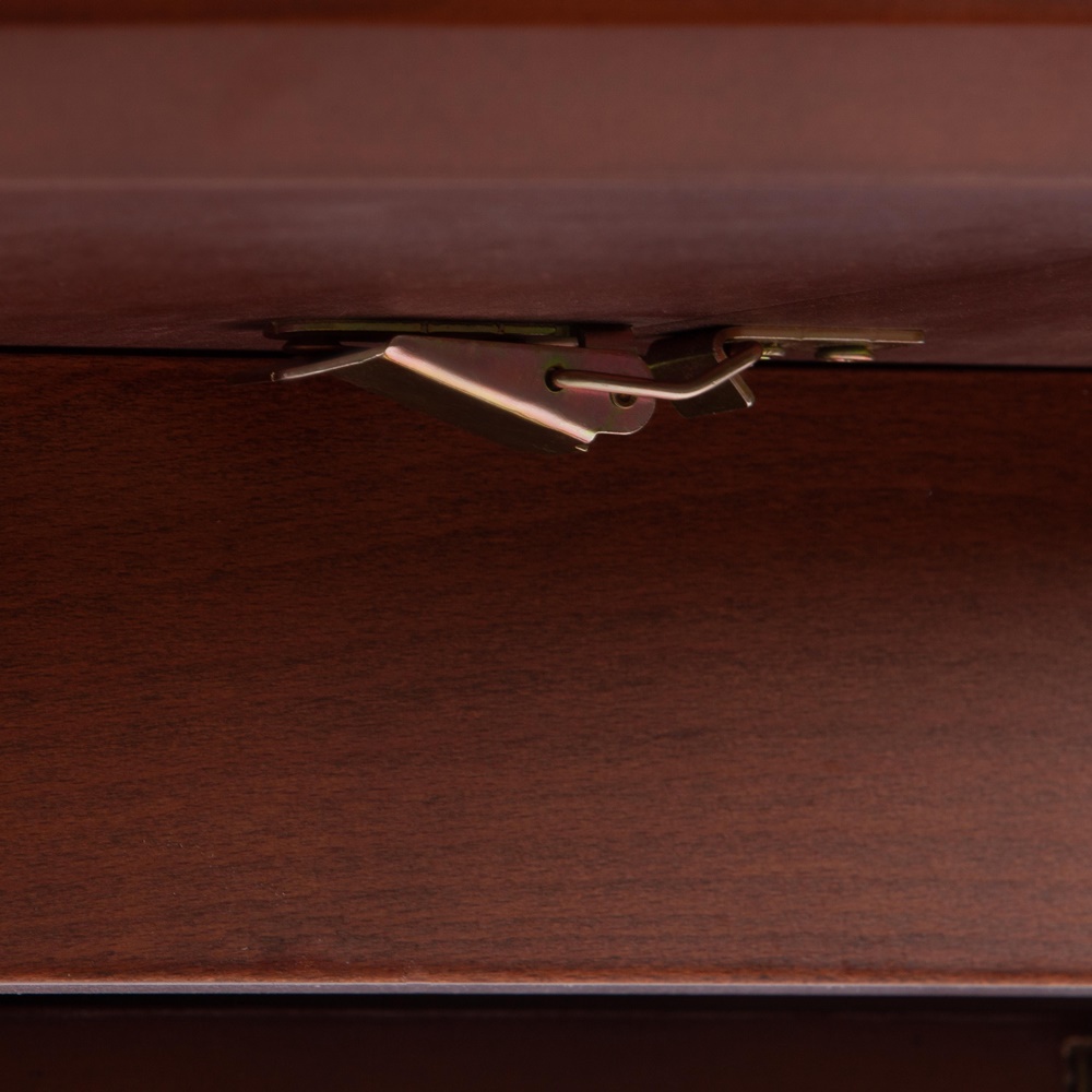 Круглый раскладной стол коричневого цвета. Столешница из МДФ