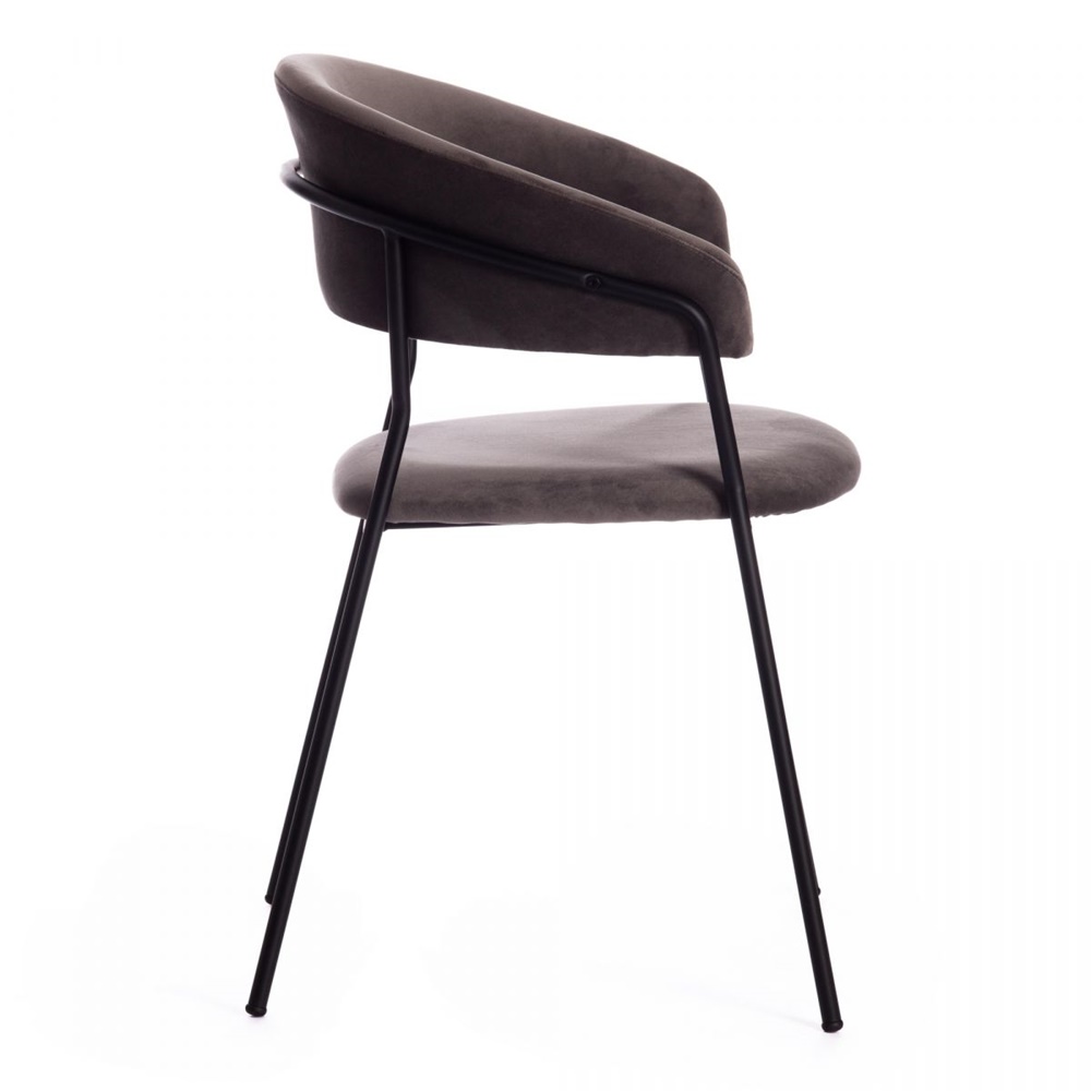 Кресло с полукруглой спинкой, каркас металлический черного цвета, обивка вельвет серо-коричневого цвета