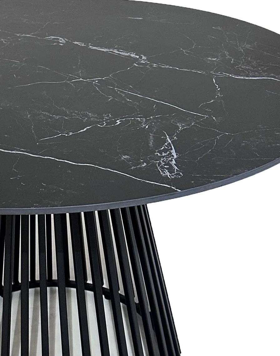 Круглый стол из монолитной керамики. Цвет черный мрамор.