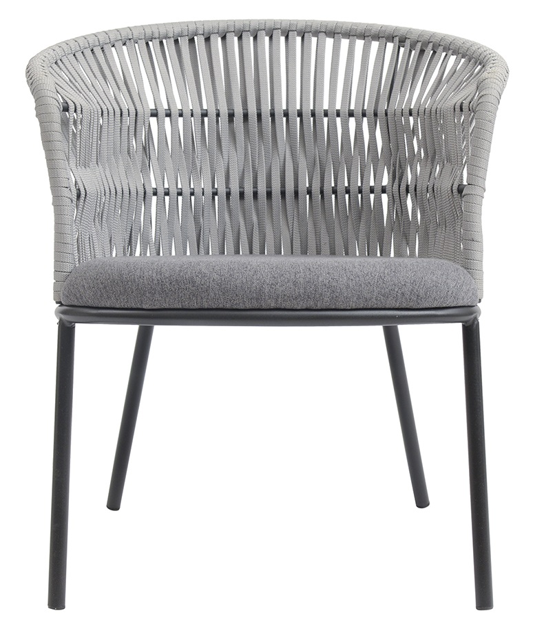 Лаунж-кресло с плетеной спинкой на металлокаркасе. Цвет светло-серый/серый.
