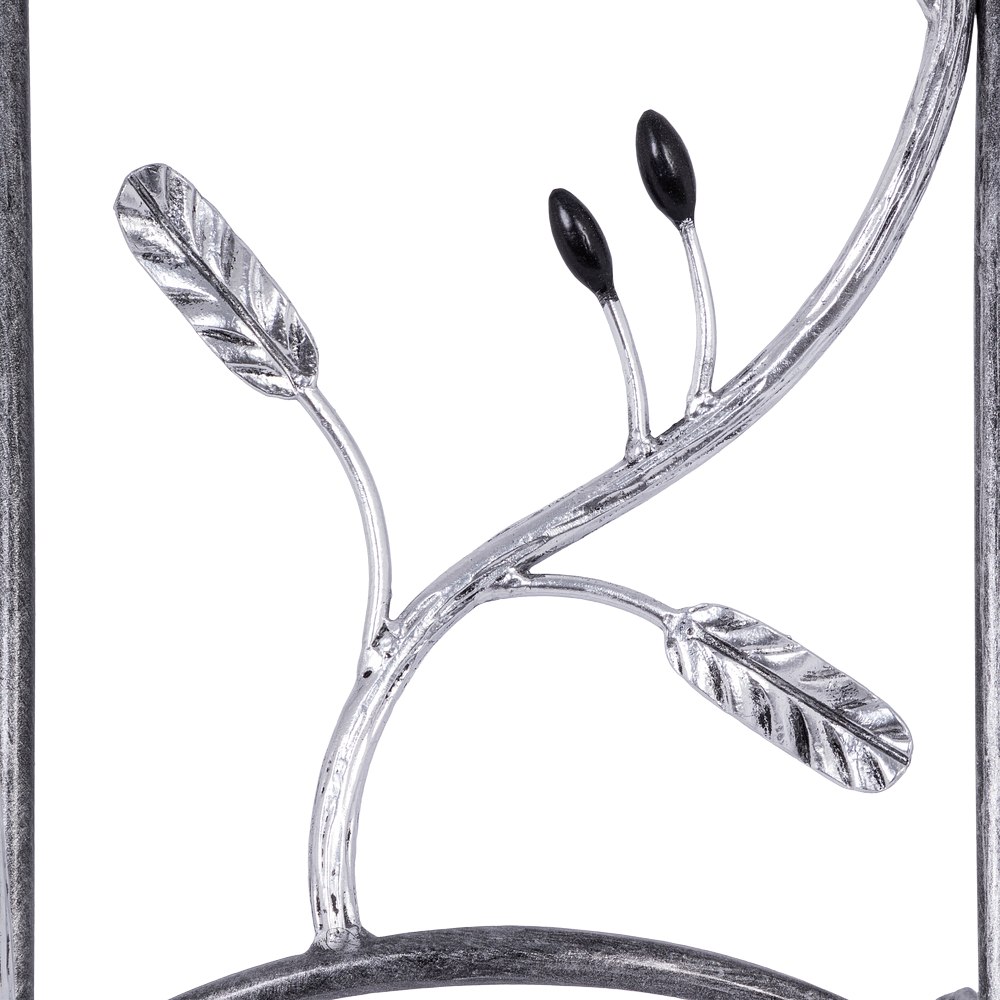 Фрагмент основания стола. Элемент декора - оливковая ветвь.