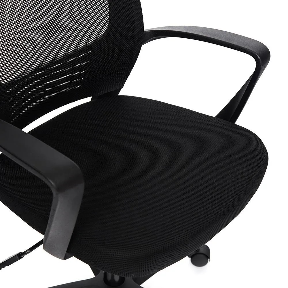 Кресло компьютерное с полужесткой спинкой черного цвета