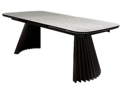 Большой керамический стол, цвет бежевый мрамор.