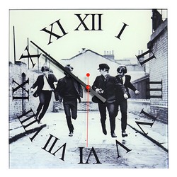 Часы настенные из стекла с рисунком 'The Beatles'. Размер: 30х30 см. 