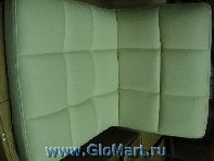 Барные стулья, кожзам стеганый, цвет бежевый.