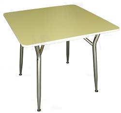 Стол для кухни, размеры 90х90 см. Цвет кремовый