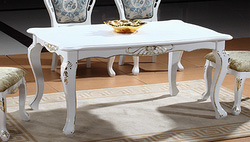 Классический деревянный стол. Корпус из массива дерева. Цвет: белый.
