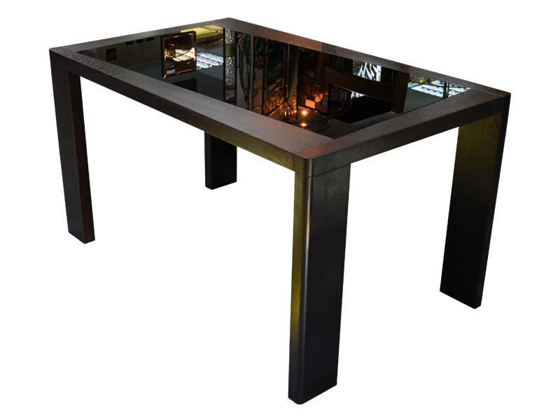 Купить стол готовый. Деревянный стол со стеклянной столешницей. Кухонный стол дерево со стеклом. Стол на кухню деревянный со стеклом. Обеденный стол из дерева со стеклом.